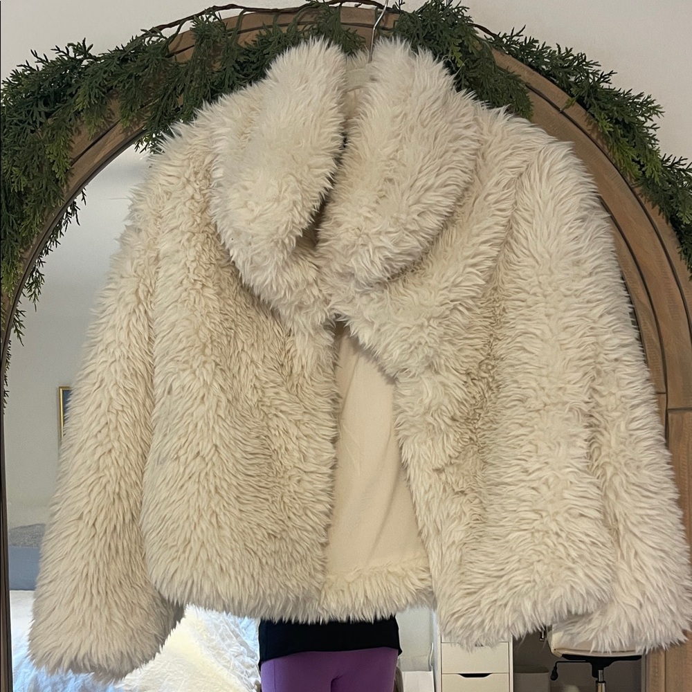 Love Tree Cream Teddy Jacket